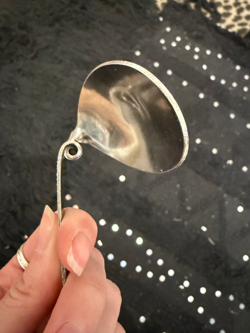 Group Spoon Bending
